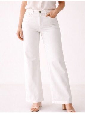 NWT! Old Navy Extra High-Waisted Sky-Hi Wide-Leg Jeans